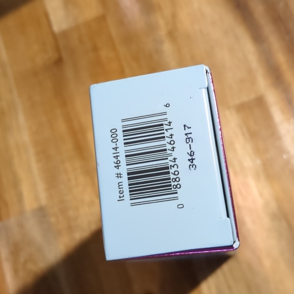 Retinol_Skincare Cosmetics_Skin Brightener_ Skin Tone Corrector NWT - Picture 8 of 10